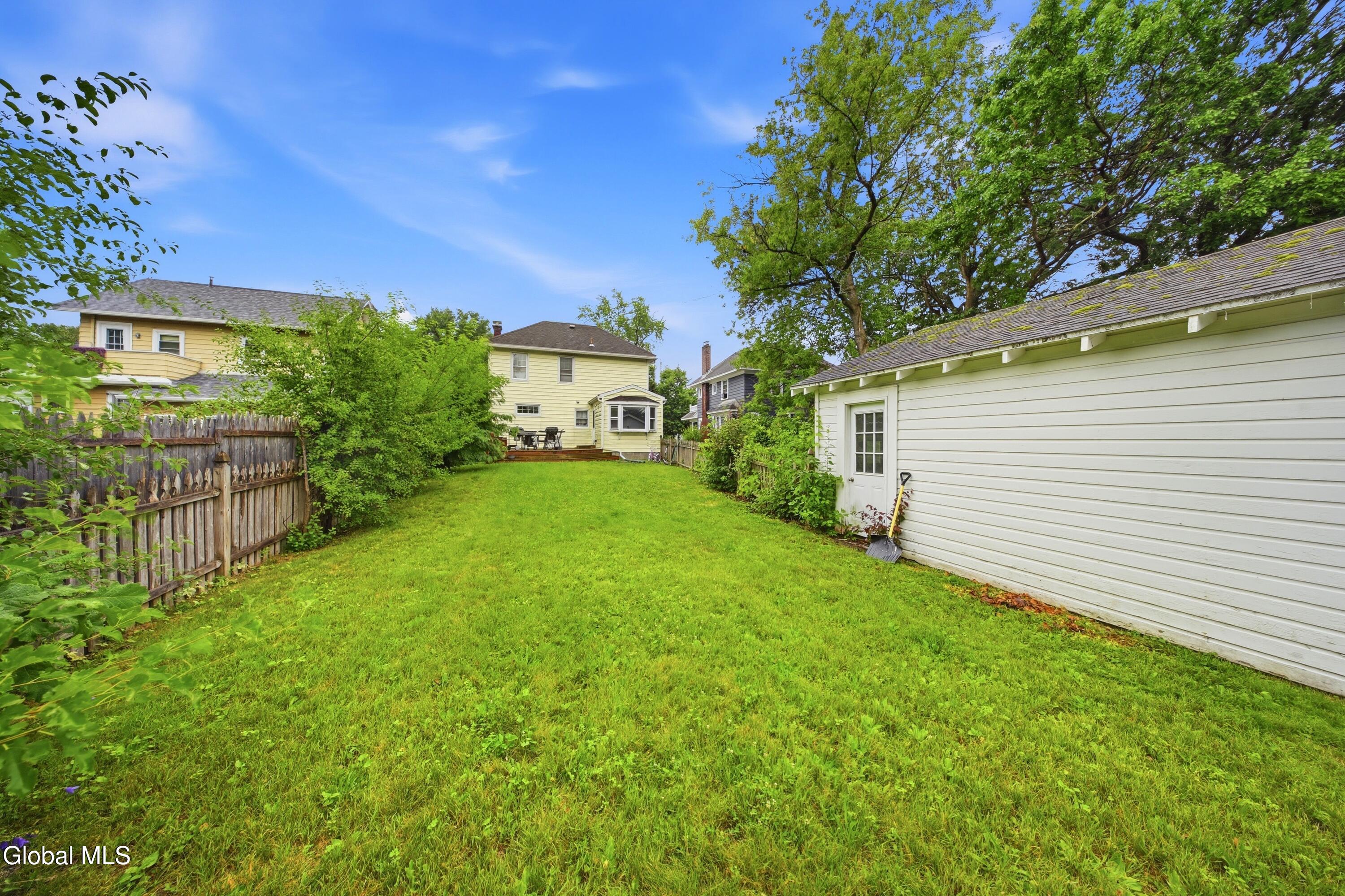 1173 Sumner Avenue Schenectady, NY 12309 - Photo 32 of 32 DSC_9426