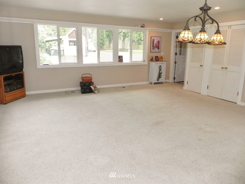 5533 Grandview Road Arlington, WA 98223 - Photo 11 of 15 Gallery Image 11
