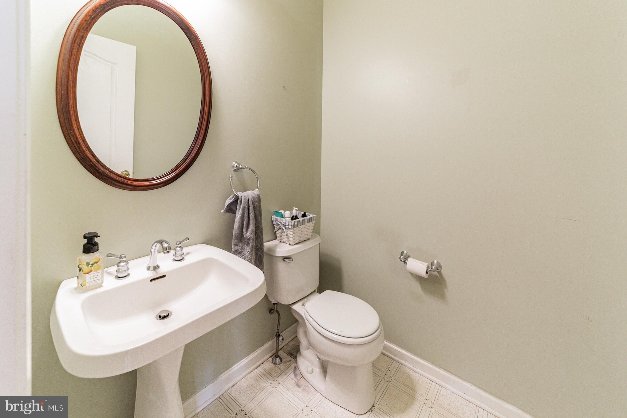 301 Worthington Road Exton, PA 19341 - Photo 20 of 40 Powder room on first floor