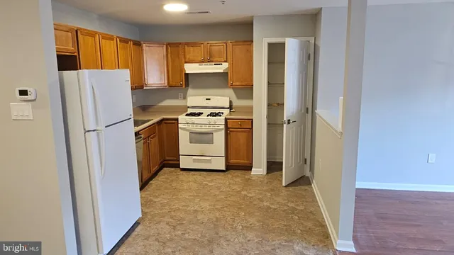 $1,800 | 9228-38 Blue Grass Road, Unit 27, Philadelphia, PA 19114