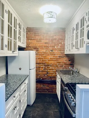 $4,800 | 11 Albemarle Street, Unit 3, Boston, MA 02115