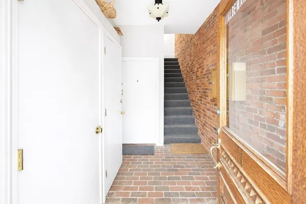 $4,800 | 11 Albemarle Street, Unit 3, Boston, MA 02115