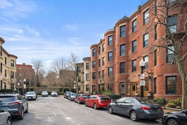 $4,800 | 11 Albemarle Street, Unit 3, Boston, MA 02115