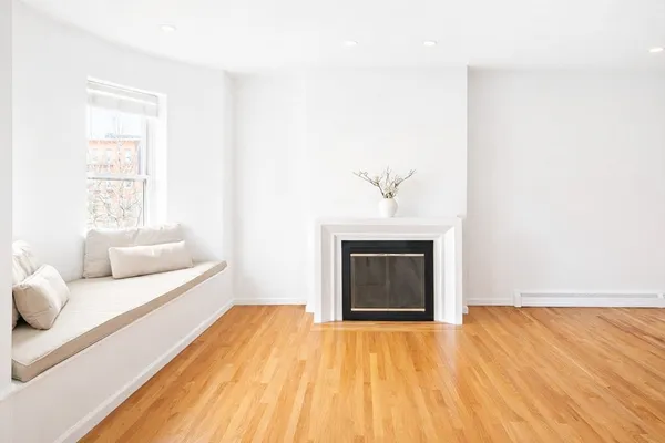 $4,800 | 11 Albemarle Street, Unit 3, Boston, MA 02115