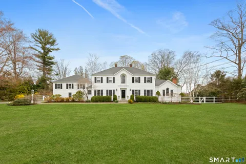 $2,495,000 | 3050 Bronson Road, Fairfield, CT 06824