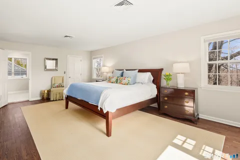 $2,495,000 | 3050 Bronson Road, Fairfield, CT 06824