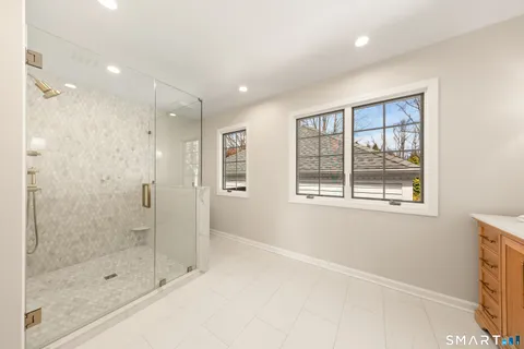 $2,495,000 | 3050 Bronson Road, Fairfield, CT 06824