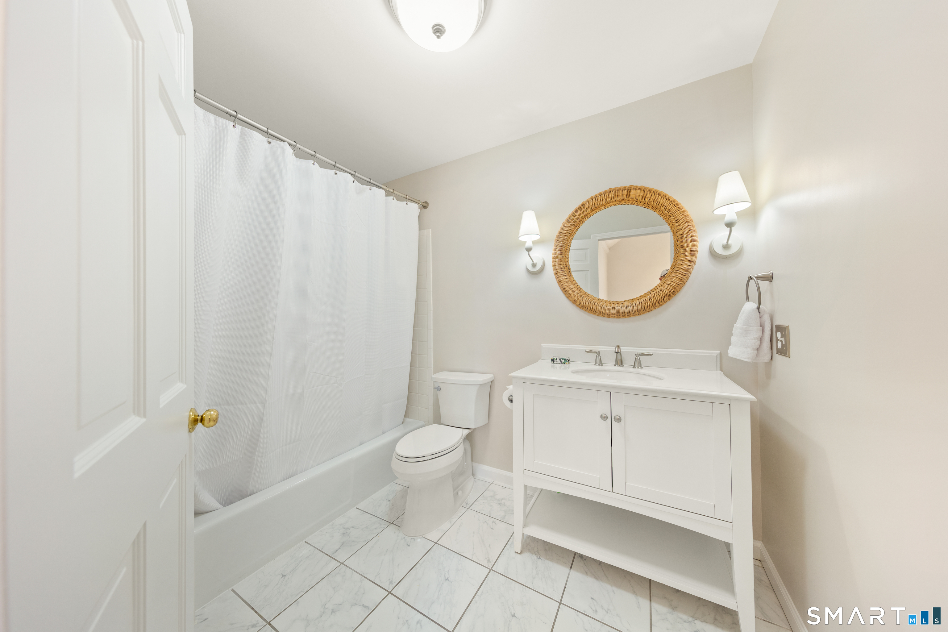 3050 Bronson Road Fairfield, CT 06824 - Photo 25 of 39