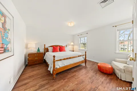 $2,495,000 | 3050 Bronson Road, Fairfield, CT 06824