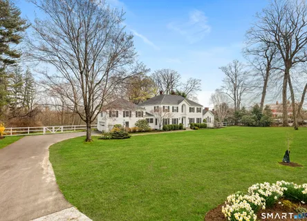 $2,495,000 | 3050 Bronson Road, Fairfield, CT 06824