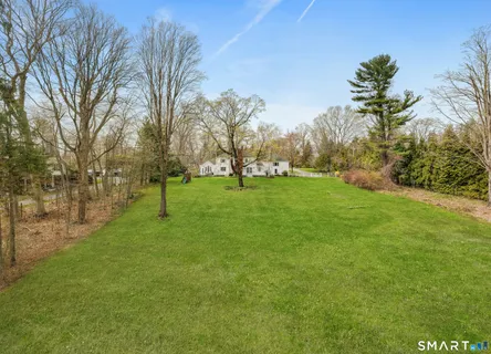 $2,495,000 | 3050 Bronson Road, Fairfield, CT 06824