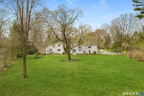 $2,495,000 | 3050 Bronson Road, Fairfield, CT 06824