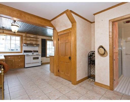 2 New Meadows Road Winchester, MA 01890 - Photo 11 of 18 Gallery Image 11
