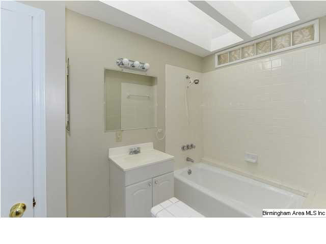 1669 Shannon Road Bessemer, AL 35022 - Photo 19 of 31