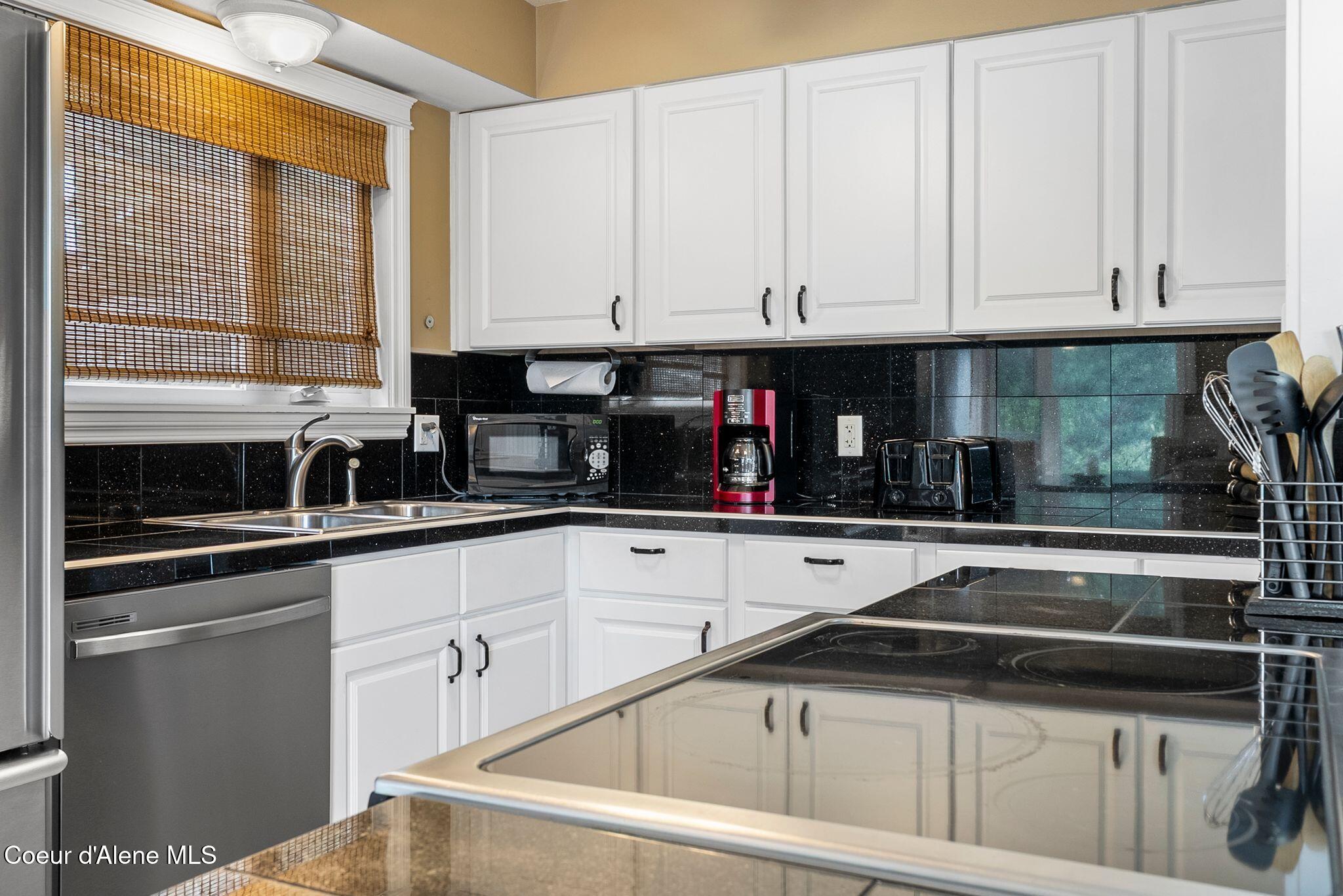 720 North 3rd Avenue, Unit 5 Sandpoint, ID 83864 - Photo 24 of 73 20_DSC07307