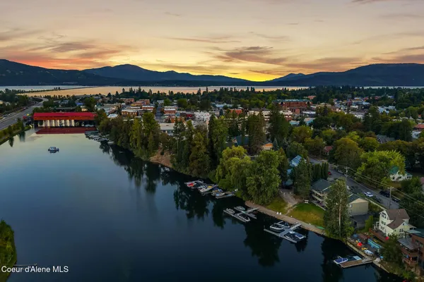 $529,000 | 720 North 3rd Avenue, Unit 5, Sandpoint, ID 83864
