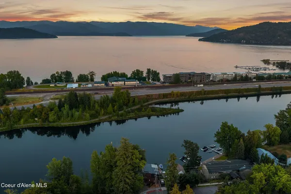 $529,000 | 720 North 3rd Avenue, Unit 5, Sandpoint, ID 83864