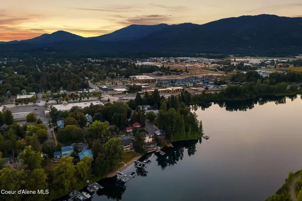$529,000 | 720 North 3rd Avenue, Unit 5, Sandpoint, ID 83864