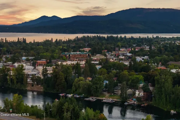 $529,000 | 720 North 3rd Avenue, Unit 5, Sandpoint, ID 83864