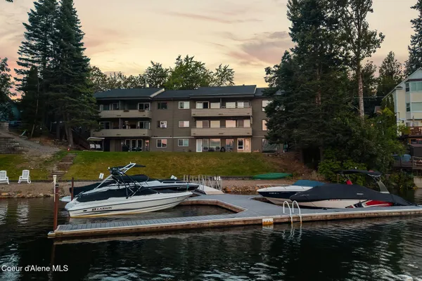 $529,000 | 720 North 3rd Avenue, Unit 5, Sandpoint, ID 83864
