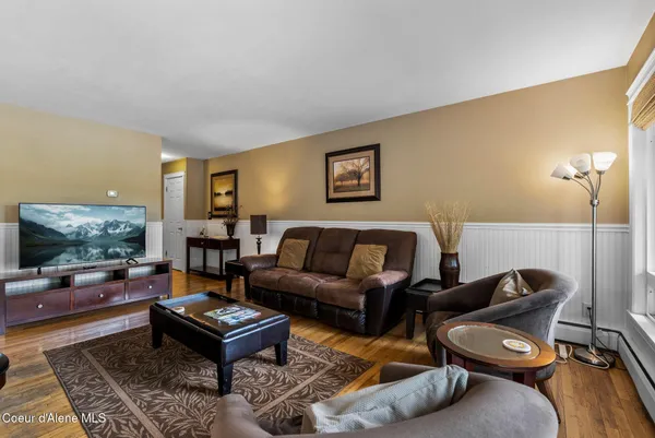 $529,000 | 720 North 3rd Avenue, Unit 5, Sandpoint, ID 83864