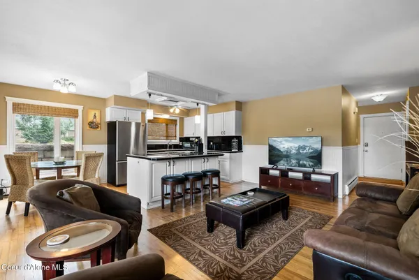 $529,000 | 720 North 3rd Avenue, Unit 5, Sandpoint, ID 83864