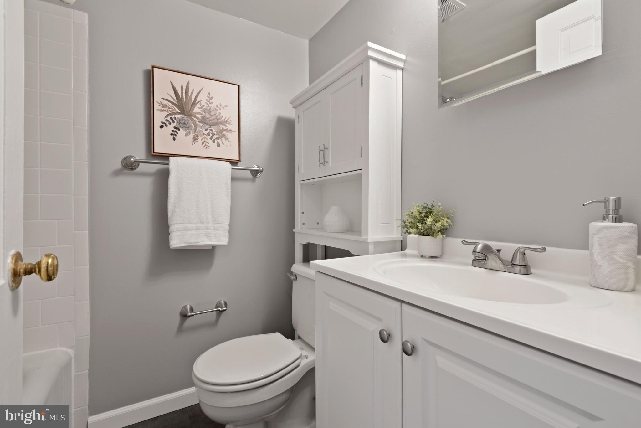 7 Russell Road, Unit D Alexandria, VA 22301 - Photo 15 of 26