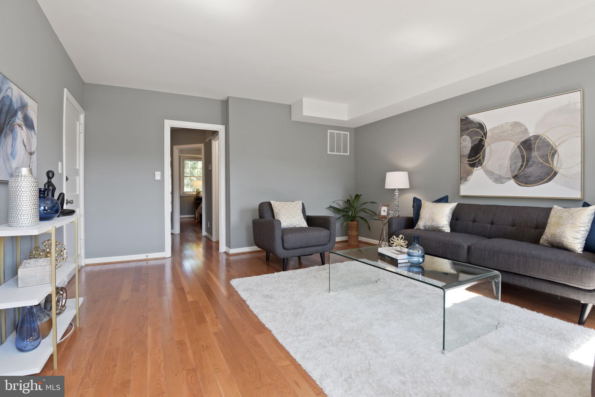 7 Russell Road, Unit D Alexandria, VA 22301 - Photo 4 of 26