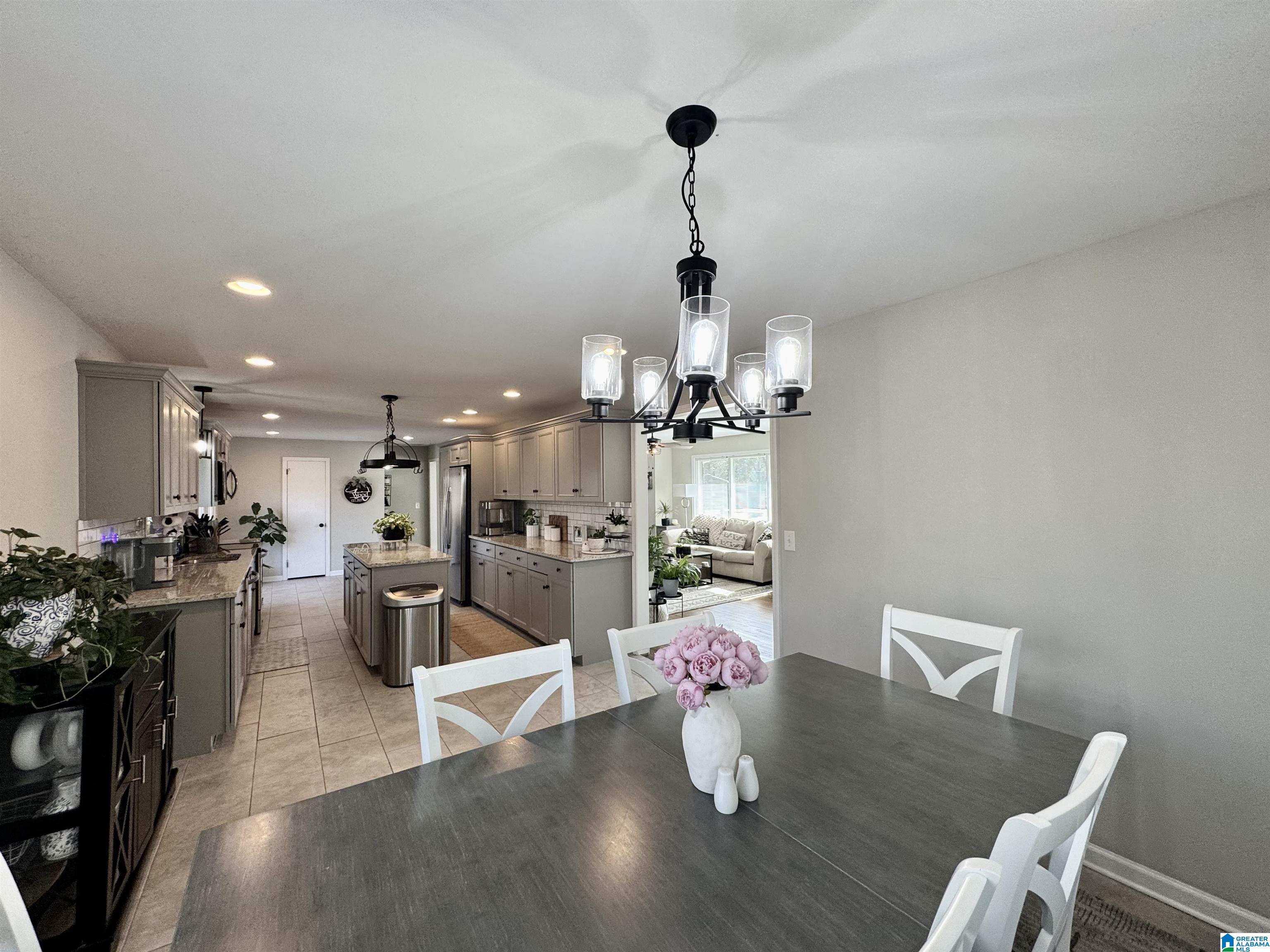 308 Cliff Road Gardendale, AL 35071 - Photo 17 of 57 Gallery Image 17