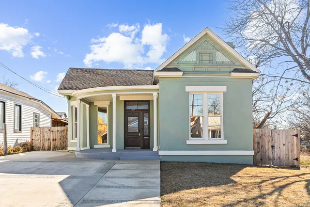 $440,000 | 1018 Wyoming Street, San Antonio, TX 78203