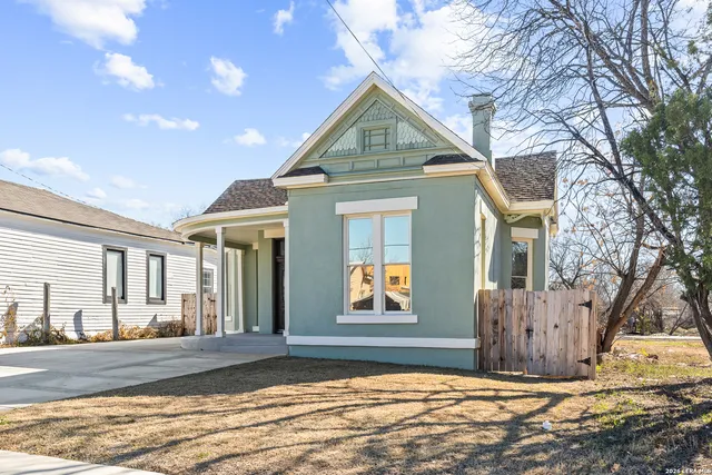 $440,000 | 1018 Wyoming Street, San Antonio, TX 78203