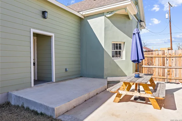 $440,000 | 1018 Wyoming Street, San Antonio, TX 78203