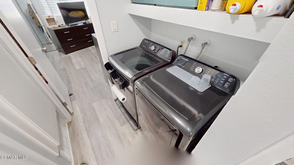 3075 Kelp Lane Oxnard, CA 93035 - Photo 13 of 24 a view of an entryway with stove