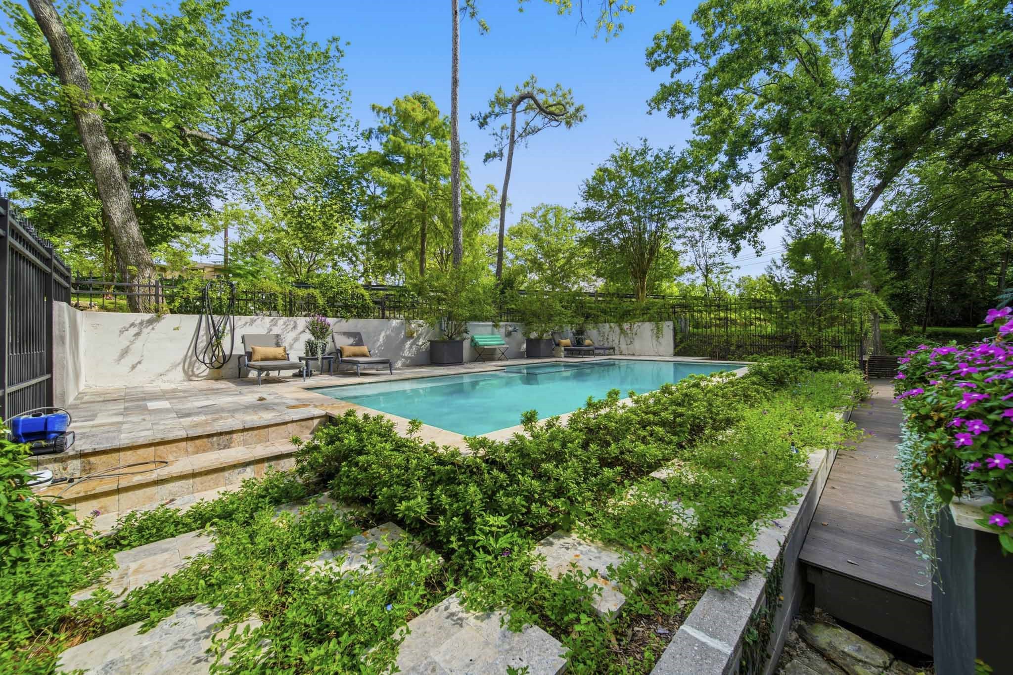 203 Chimney Rock Road Houston, TX 77024 - Photo 36 of 44 Gallery Image 36