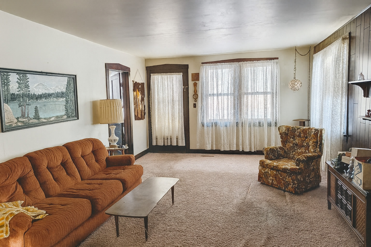 321 Eureka Street Genoa, IL 60135 - Photo 10 of 13 a living room with furniture and a window