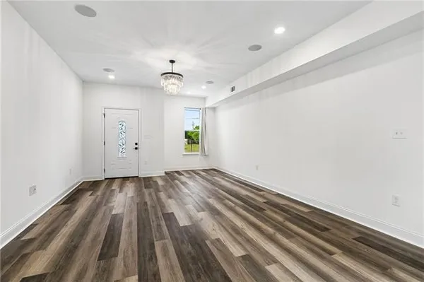 $2,500 | 2033 Conti Street, New Orleans, LA 70112
