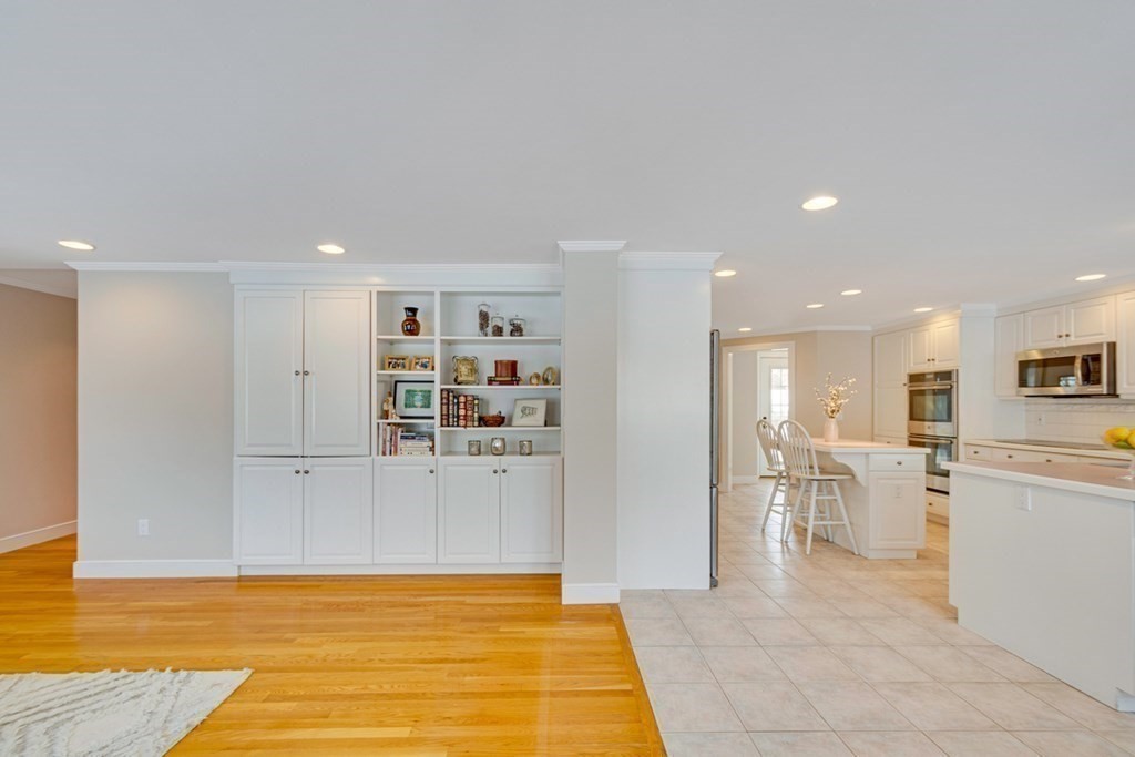 32 Lancaster Road Needham, MA 02492 - Photo 15 of 36