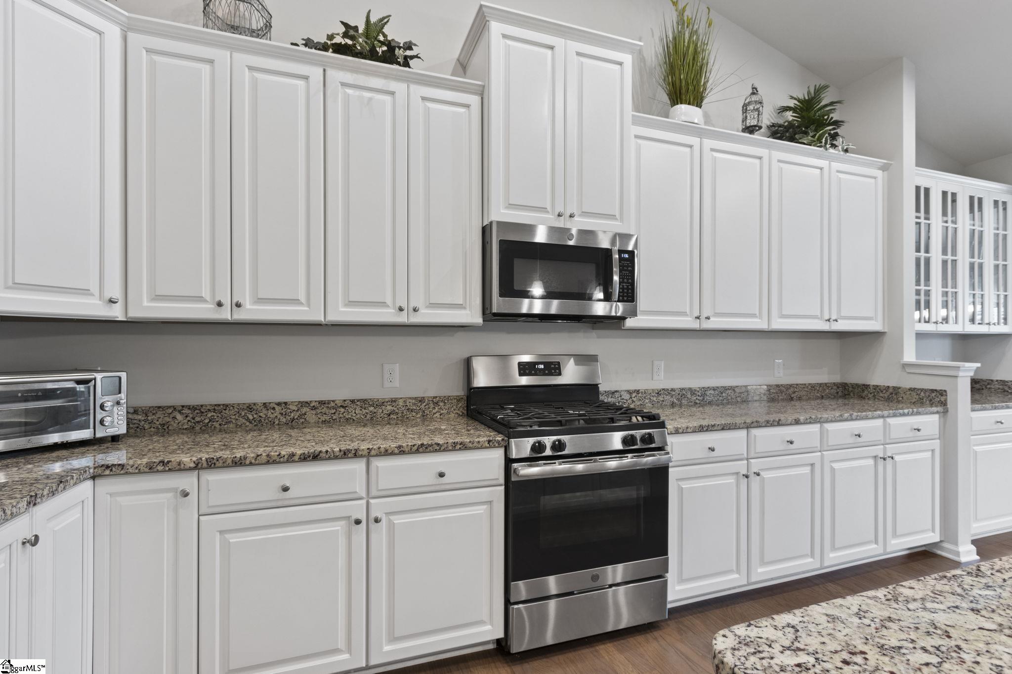 526 Bucklebury Road Greer, SC 29651 - Photo 11 of 26 Gallery Image 11