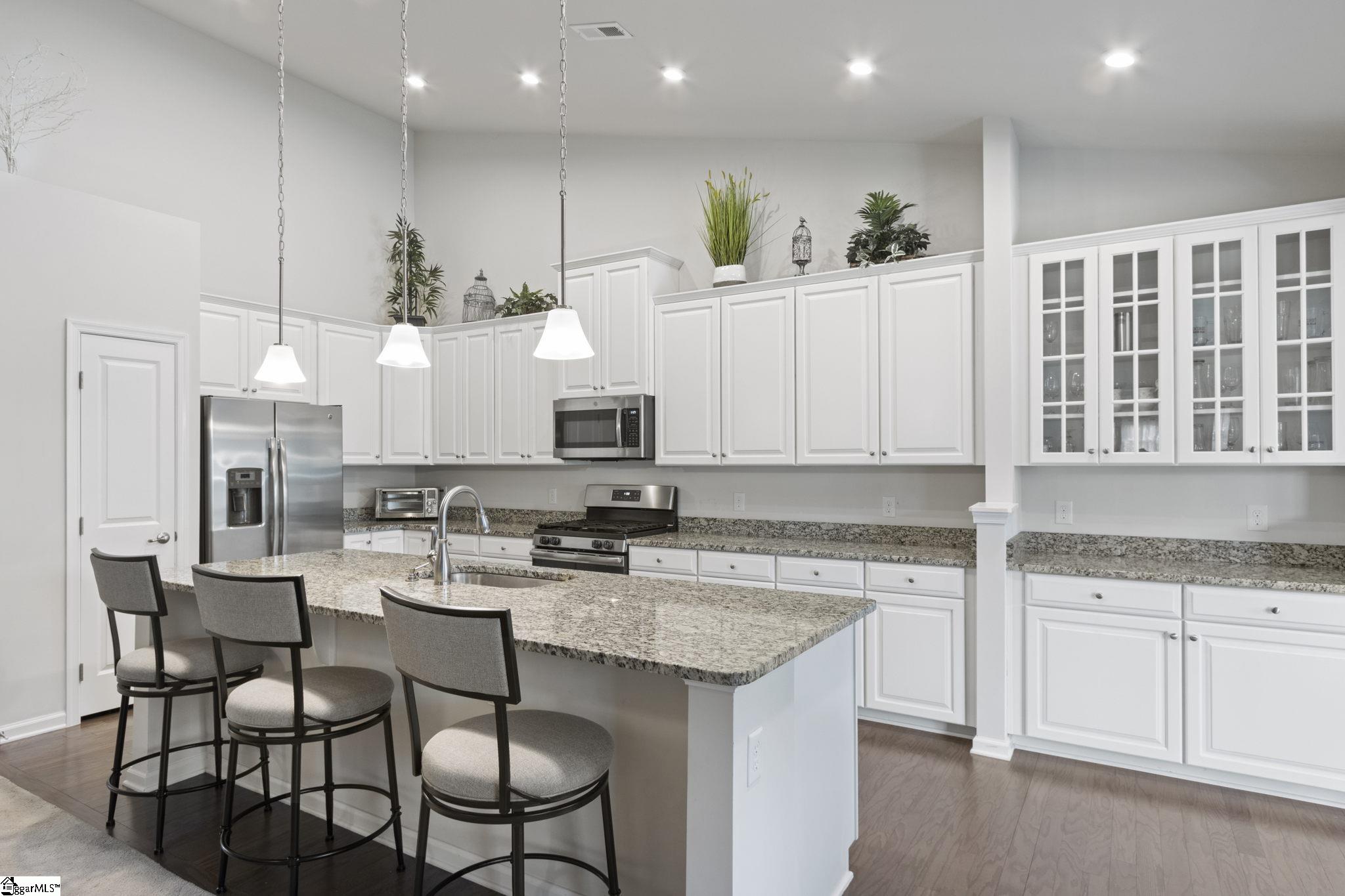 526 Bucklebury Road Greer, SC 29651 - Photo 7 of 26 Gallery Image 7