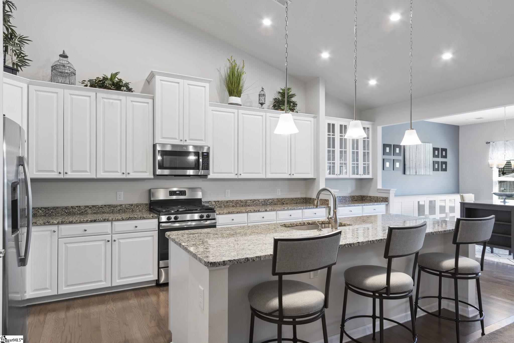 526 Bucklebury Road Greer, SC 29651 - Photo 8 of 26 Gallery Image 8