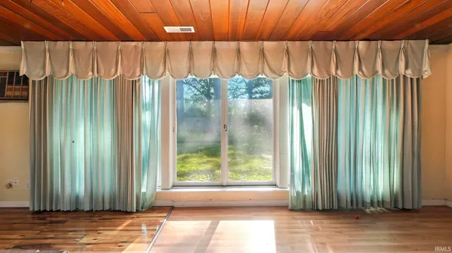 $210,000 | 3929 Plaza Drive, Fort Wayne, IN 46806