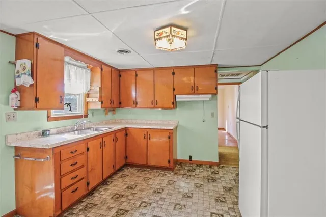 $400,000 | 4038 Owl Creek Road, Odessa, MO 64076