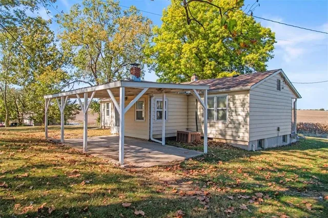 $400,000 | 4038 Owl Creek Road, Odessa, MO 64076