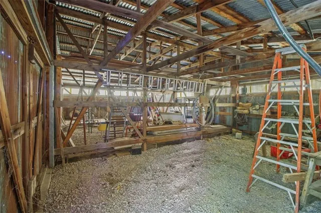 $400,000 | 4038 Owl Creek Road, Odessa, MO 64076