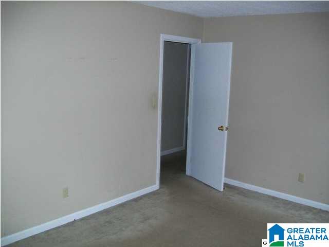 905 Woodbrook Road Birmingham, AL 35215 - Photo 23 of 31
