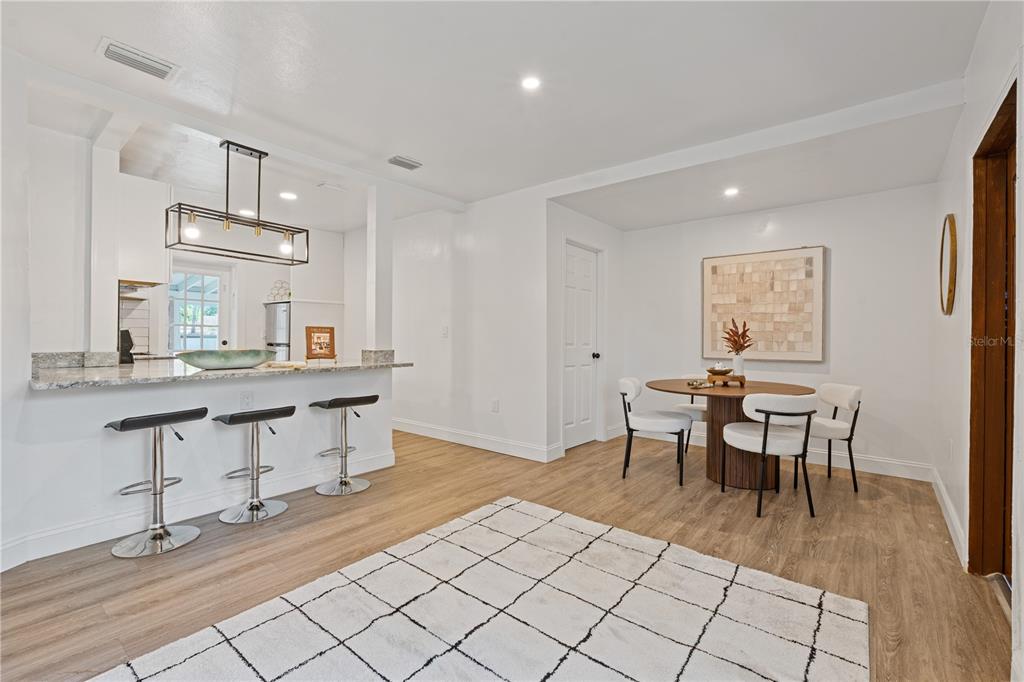 4635 22nd Avenue North St. Petersburg, FL 33713 - Photo 3 of 28