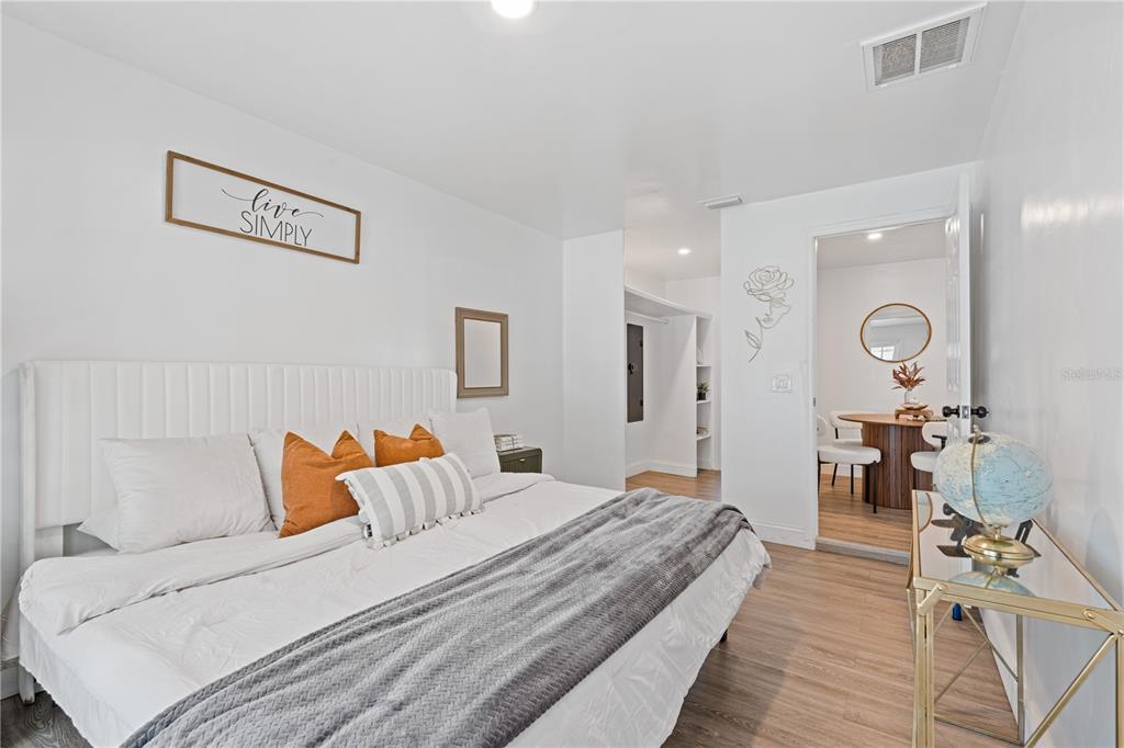 4635 22nd Avenue North St. Petersburg, FL 33713 - Photo 10 of 28