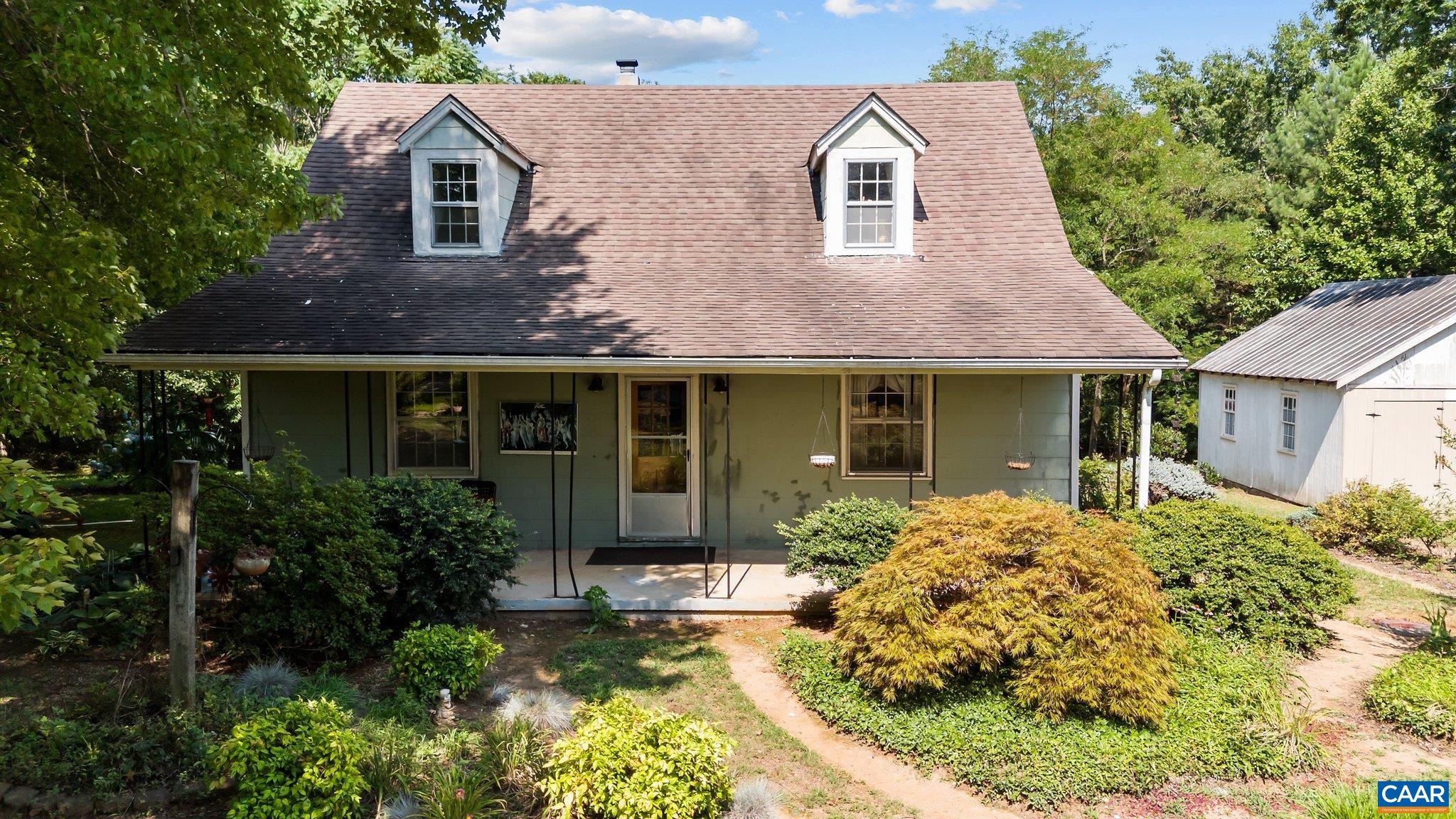 246 The Cross Road Scottsville, VA 24590 - Photo 1 of 39