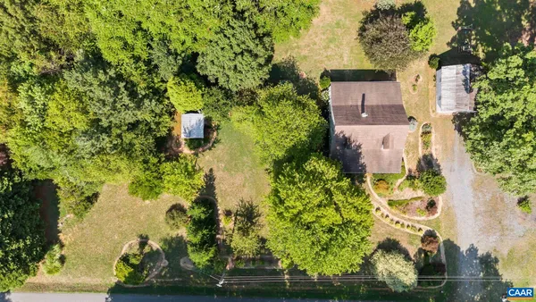 $310,000 | 246 The Cross Road, Scottsville, VA 24590