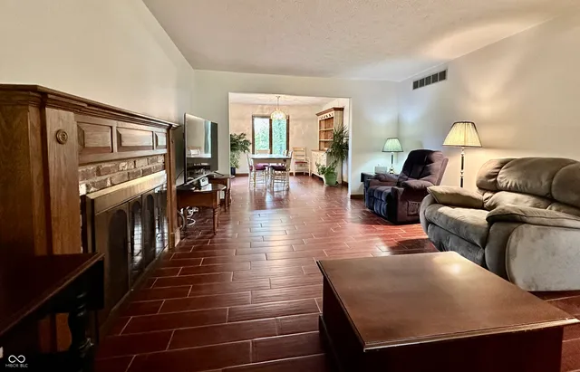 $429,000 | 105 Wood Place, Martinsville, IN 46151